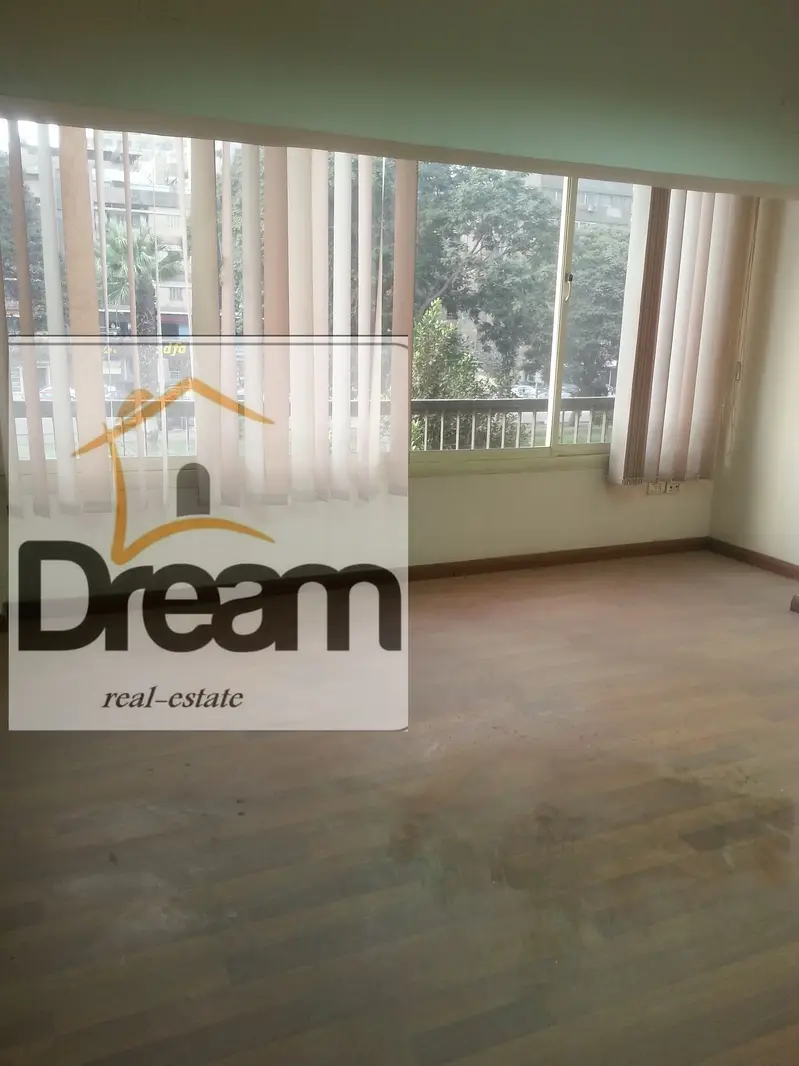 مكتب 185م للايجار بشارع البطل احمد عبد العزيز - الدقي