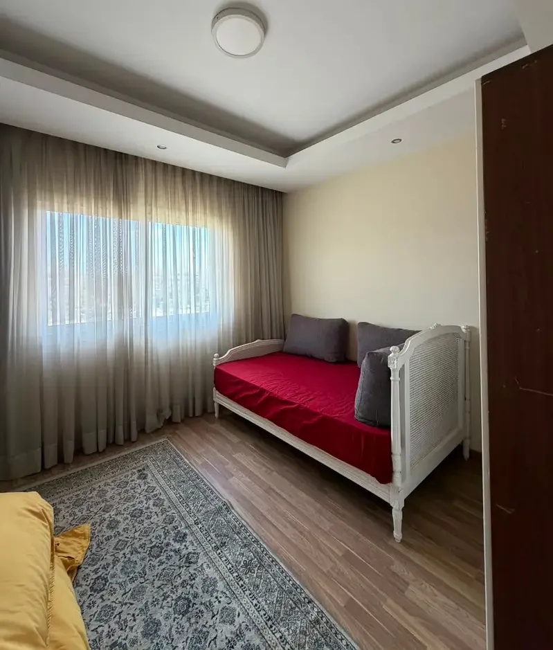 Furnished and air-conditioned apartment for rent in The Address, Sheikh Zayed