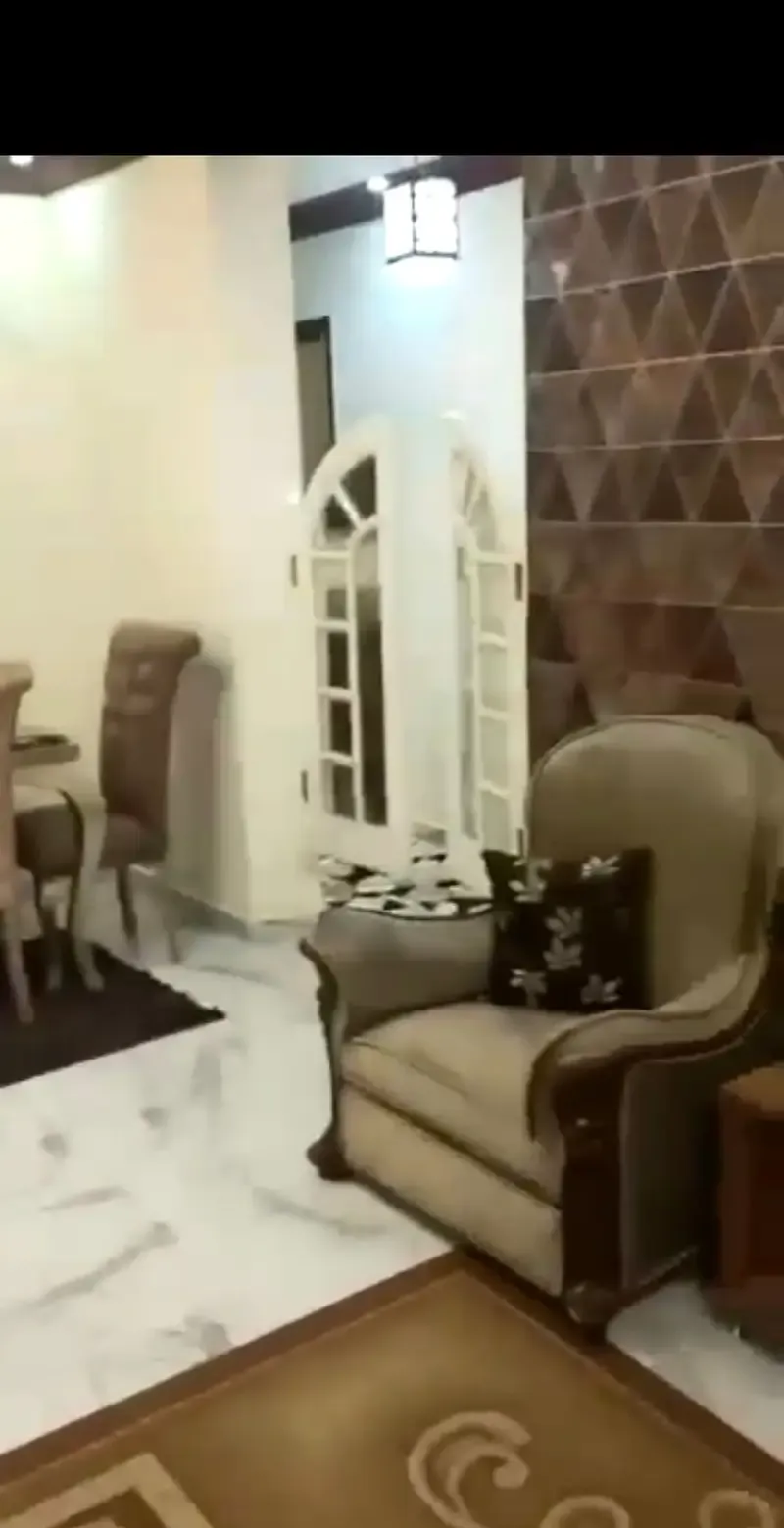 Furnished apartment for long-term rent with a view of Tharwat El Mineral Street