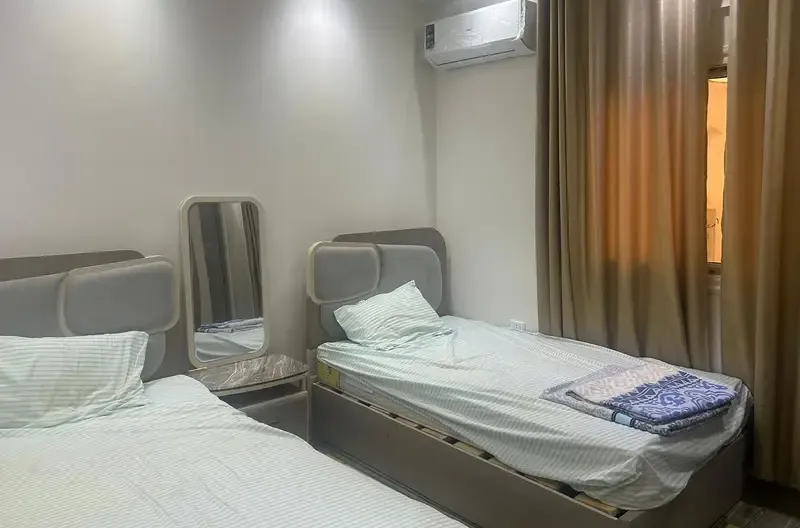 شقة أول سكن فاخرة مفروشة ومكيفة 188م للإيجار بالأندلس 1