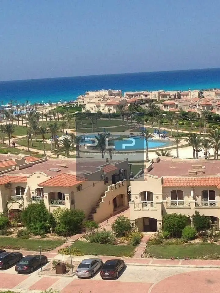Chalet for rent with direct sea view in La Vista Bay