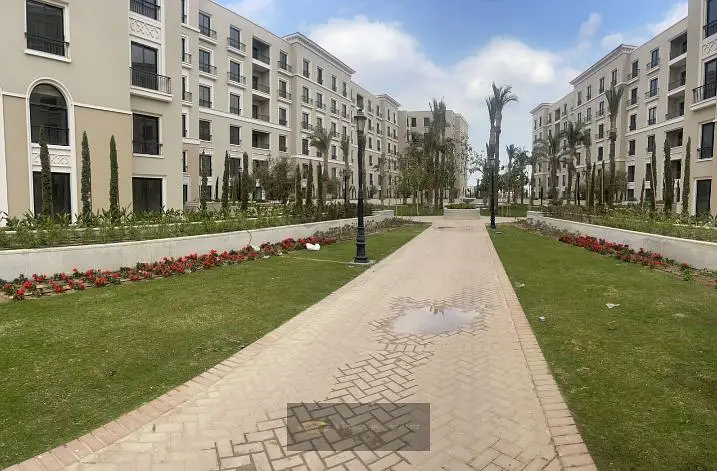 شقة إيجار في Village West الشيخ زايد أرضي بجنينة
