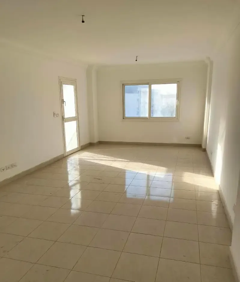 Apartment for rent in Madinaty B-12, repeating floor with open view