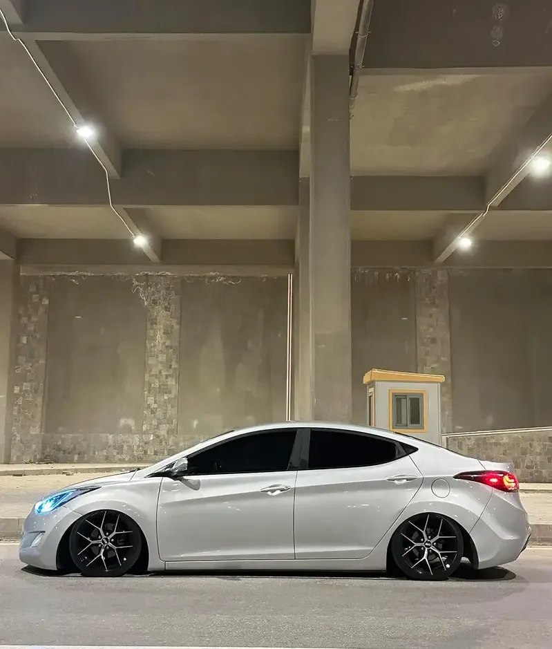 هيونداي النترا للايجار