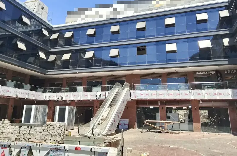 مطعم وكافيه للايجار 59م بالتجمع الاول