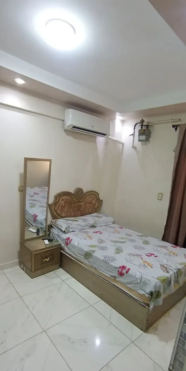 استوديو للايجار بالحي الاول 6 اكتوبر