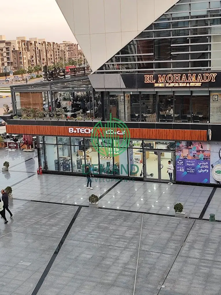 محل للإيجار في مول ذا جيت بلازا بالشيخ زايد