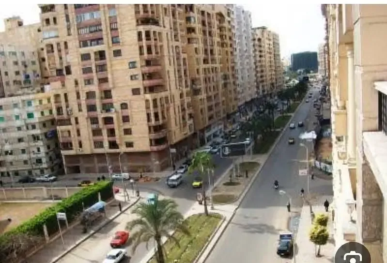 شقة للايجار 200م سموحه شارع فوزي معاذ