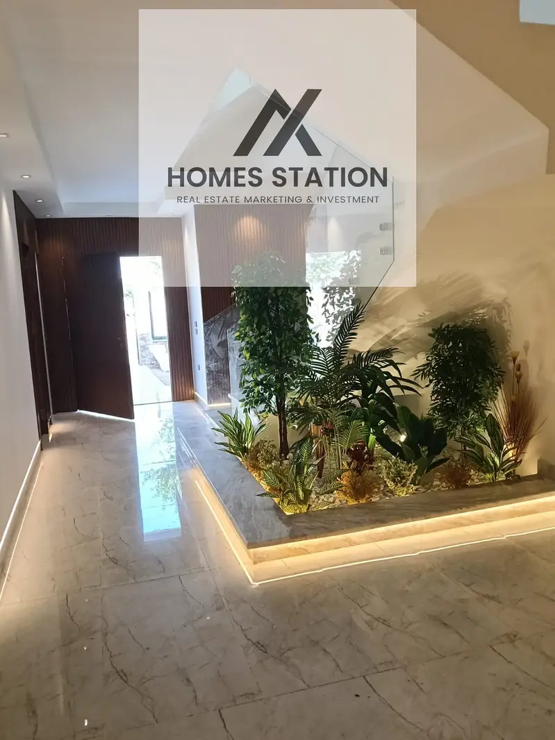 Corner Townhouse for rent in Hyde Park