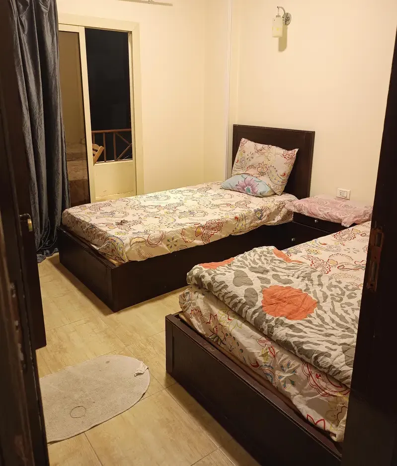 Furnished, air-conditioned apartment with two rooms and a hall on Arabyia Street, Al-Thulthain Street