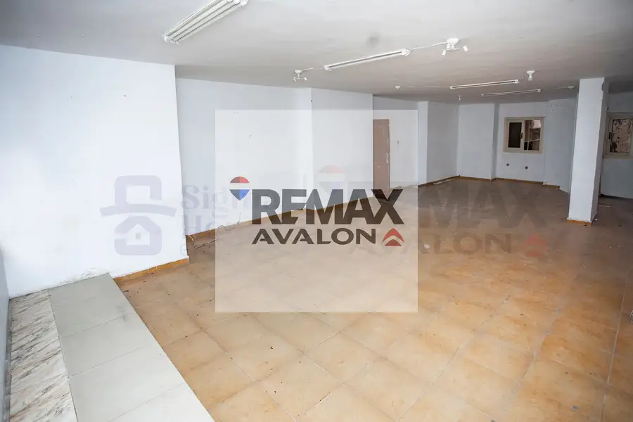 Administrative office for rent 320 sqm in Azarita