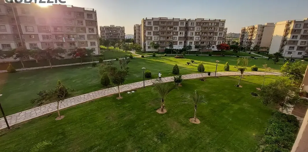 شقة للايجار بمدينتي B6 جاردن فيو بحري