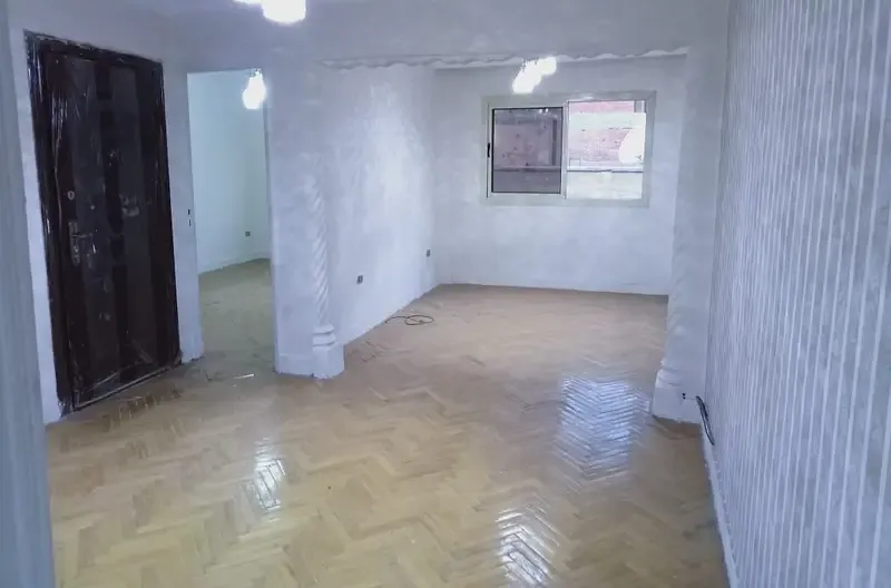 New law apartment, upscale and distinguished, near Cairo University