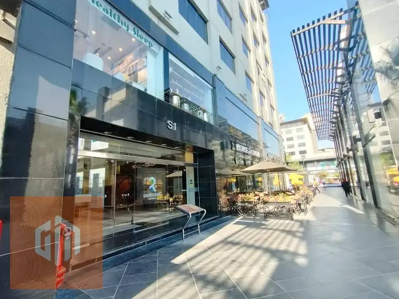 Commercial store for rent 240sqm on South 90 Street, 5th Settlement