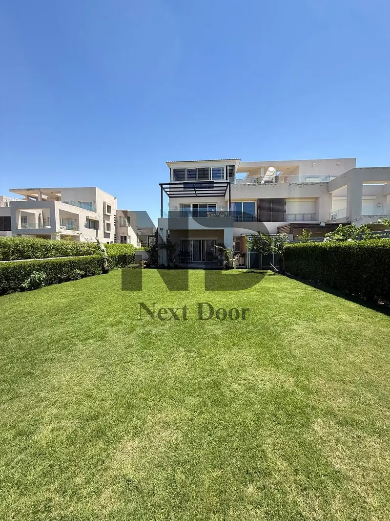 Ground chalet with garden for rent in Hacienda Bay