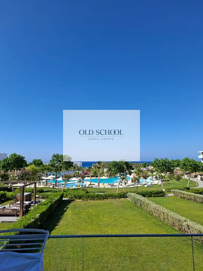 Furnished chalet directly on the sea in Fouka Bay