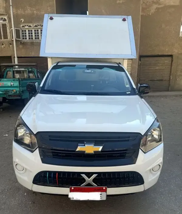 Rental of a closed box pickup truck