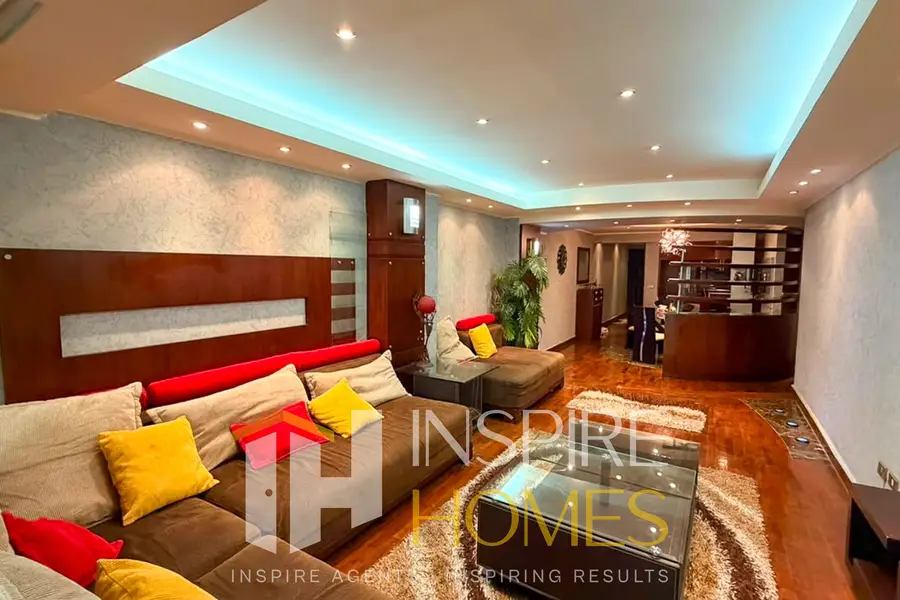 Furnished apartment for rent in Smouha - 200 sqm - 3 bedrooms