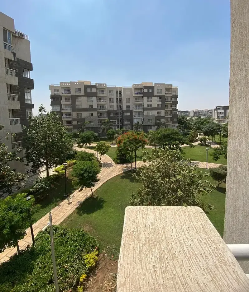 200 sqm apartment for rent in Madinaty B12, Model 08 – 4 rooms – Garden view