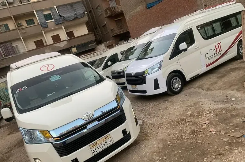 تويوتا هايس 2025 للإيجار بالسائق