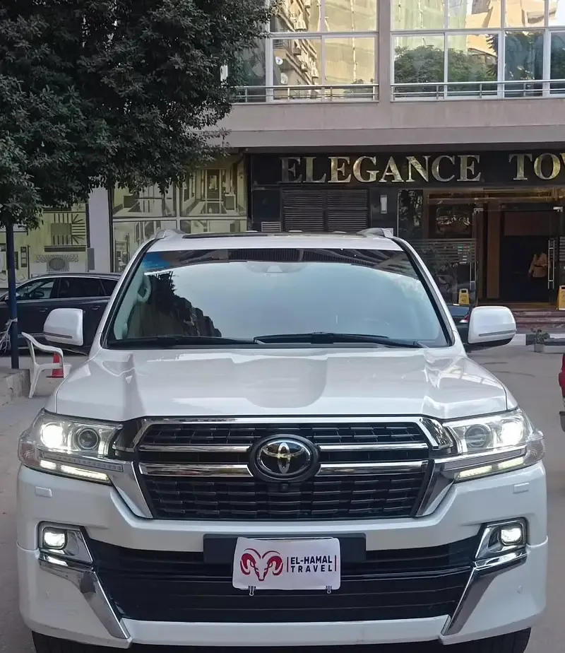 لاند كروزر ٢٠٢١ للايجار
