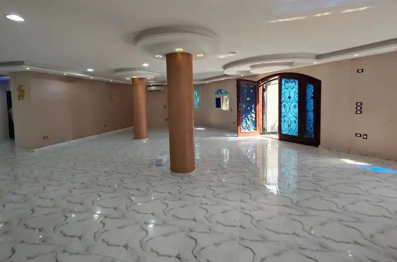 شقة للايجار بالحي الثامن بالشروق بجوار سعودي ماركت