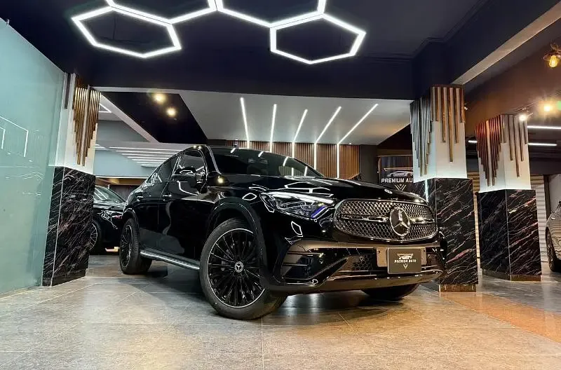 Mercedes-Benz GLC 300 for Rent