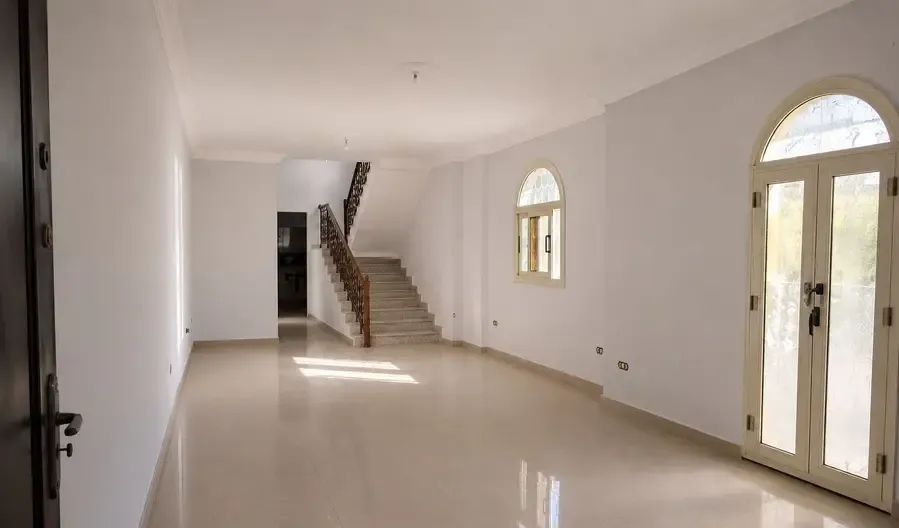 Duplex 180sqm with private entrance for rent in 1st Settlement