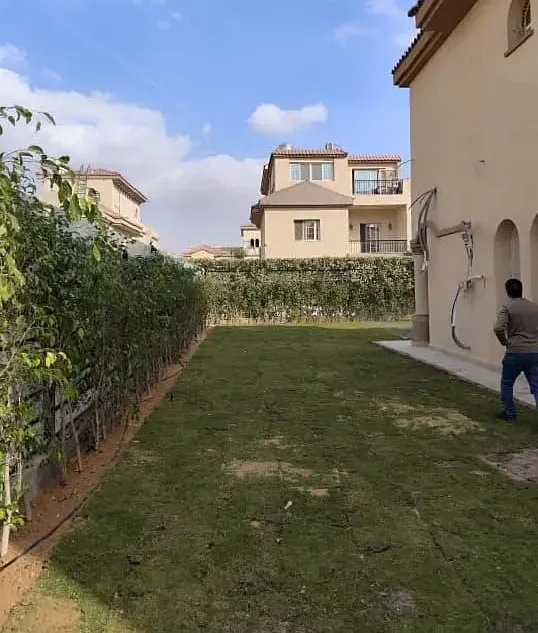 Villa for rent in Rehab City