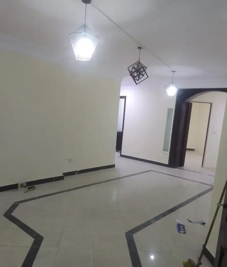 Administrative office 400sqm in Al-Sarraj Mall Towers, high super lux, air-conditioned