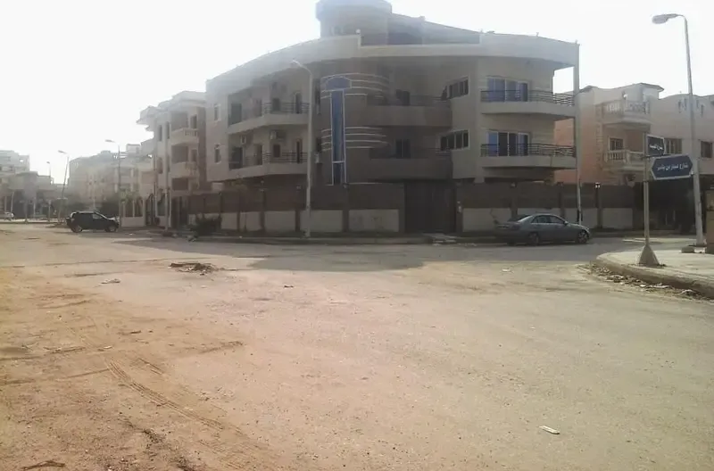 Villa for rent in South Academy - 1200 sqm built