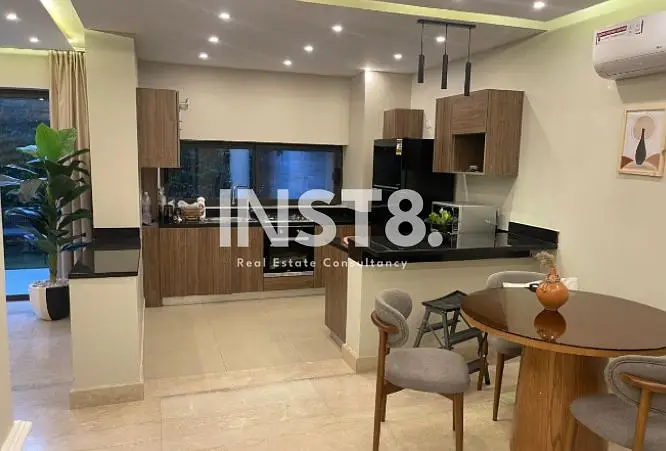 Corner apartment with garden, furnished, for rent in Lake View Residence - New Cairo