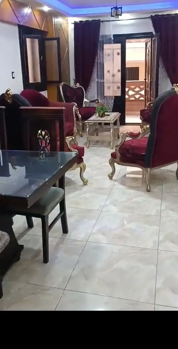 شقة مفروشة للإيجار في العجمي الكيلو 21 بشاطئ النخيل