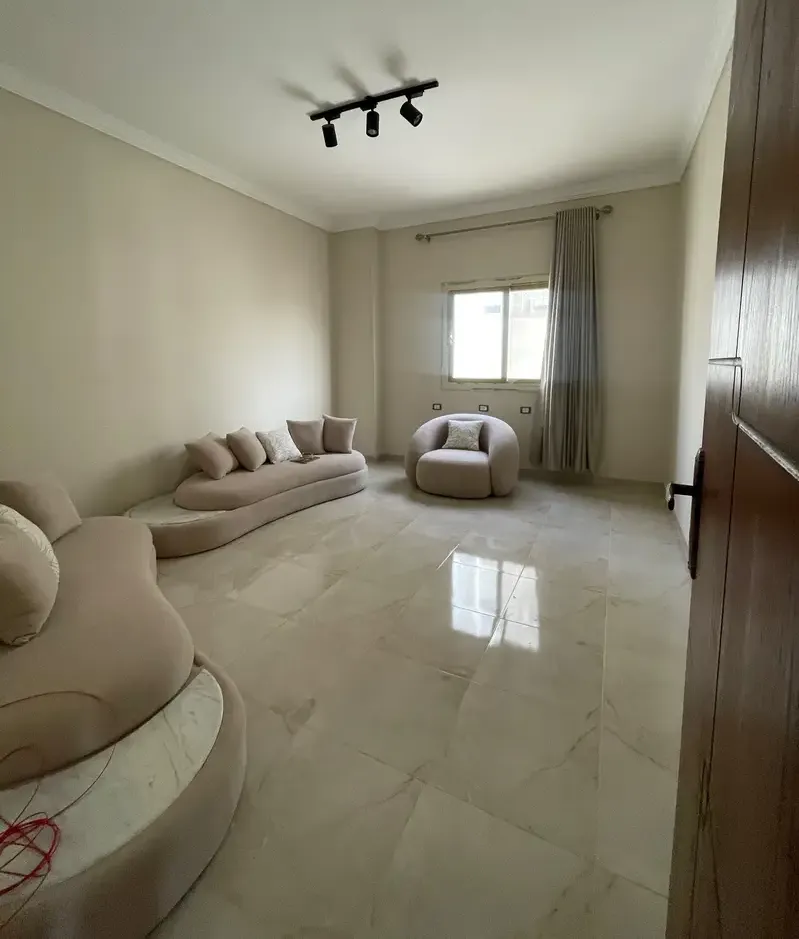 Ground floor apartment with private entrance in Koronfel Villas for rent