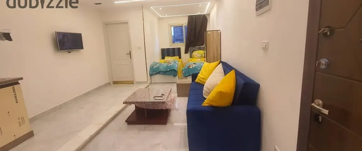 استديو للايجار ابراج عثمان كرنيش المعادي