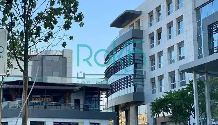Office for rent in Majarra Mall, finished with air conditioners