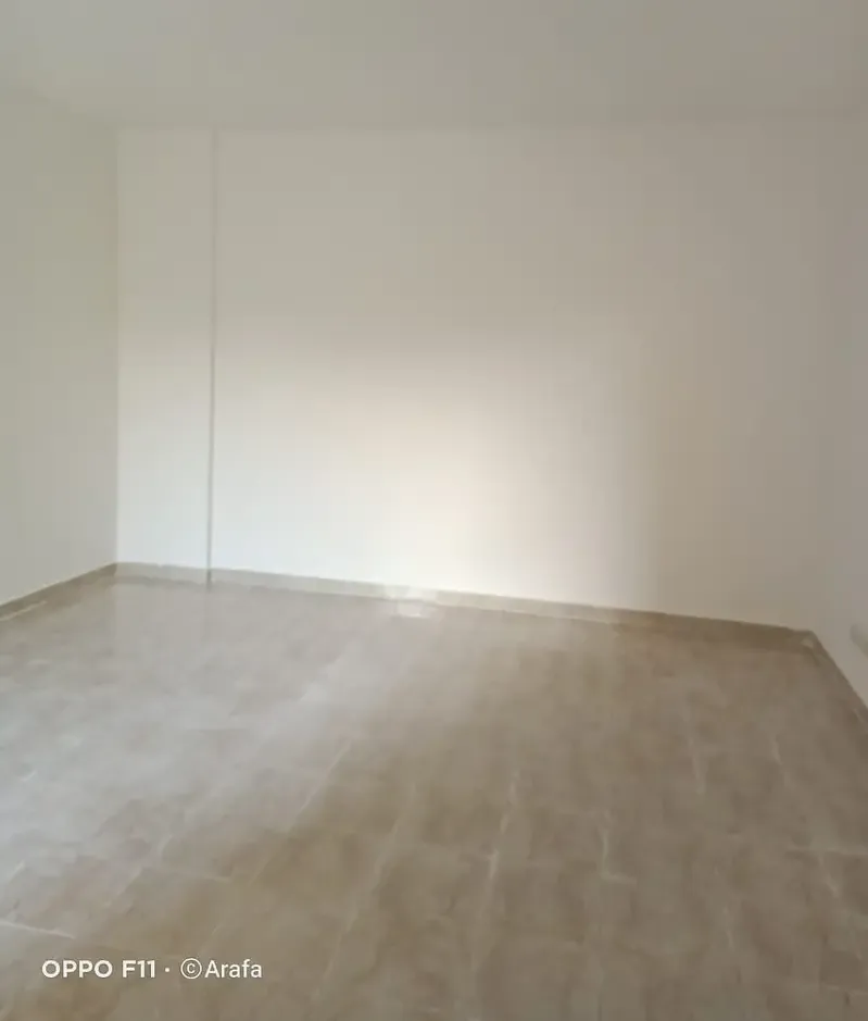 Apartment for rent in Rehab 2, ground floor, 90m with garden, great price