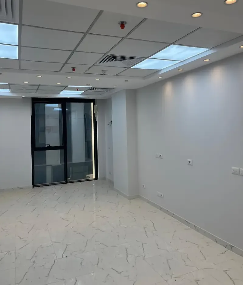 Super Lux finished office for rent in Hyde Park, 5th Settlement