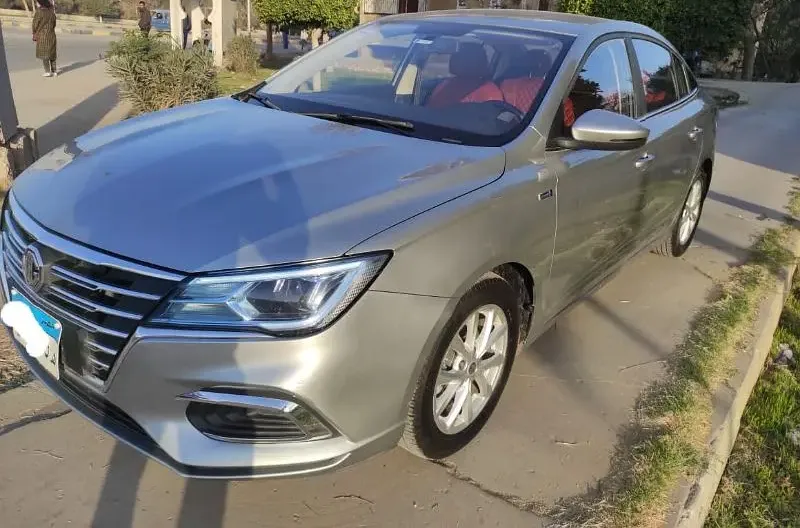 MG 5 model 2022 for rent