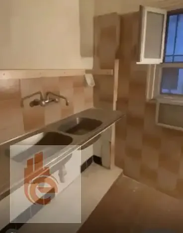 شقة للإيجار بسموحة خطوات من فوزي معاذ