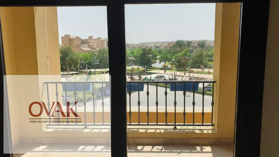 شقة 200م للايجار في كمبوند ميفيدا التجمع الخامس
