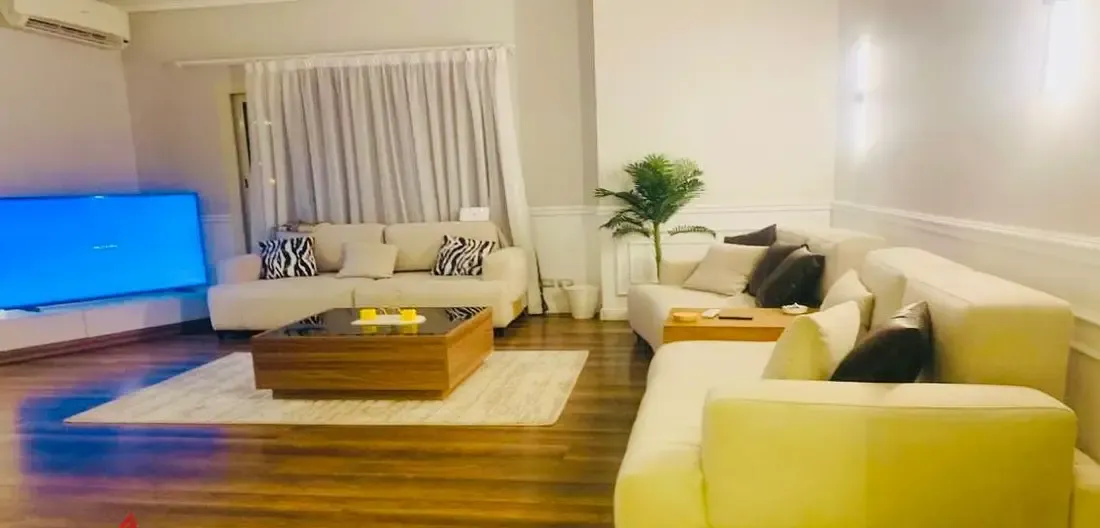 شقة مفروشة للايجار في The Village Palm Hills