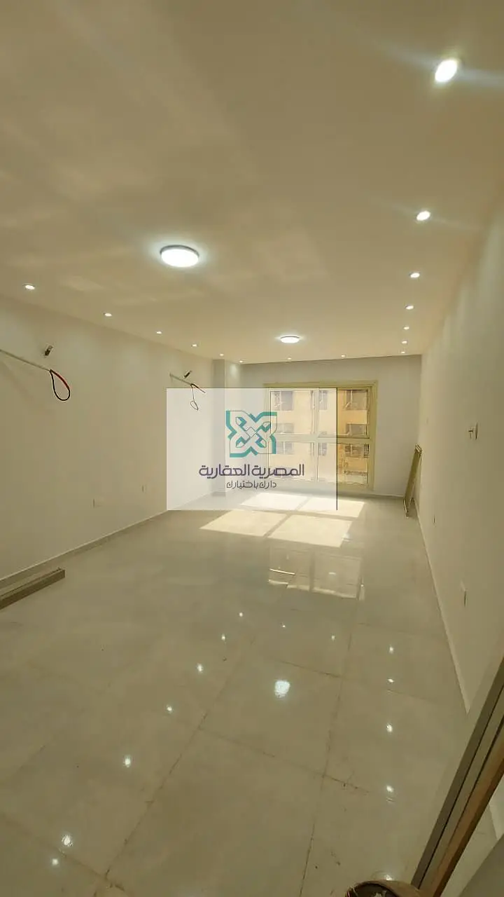 Administrative headquarters for rent on Carrefour Main Street