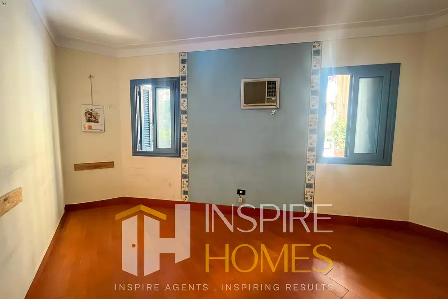 Administrative office for rent in Smouha with open view