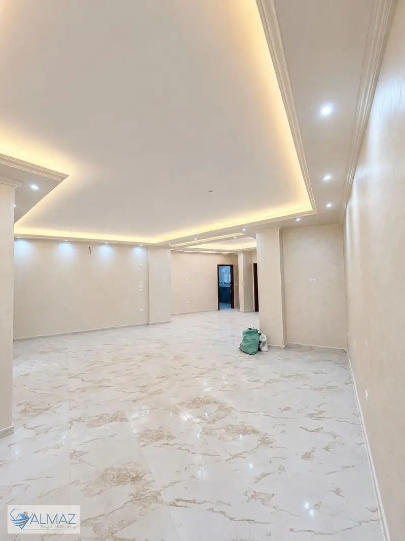 Apartment for rent with kitchen in South Investors, Fifth Settlement
