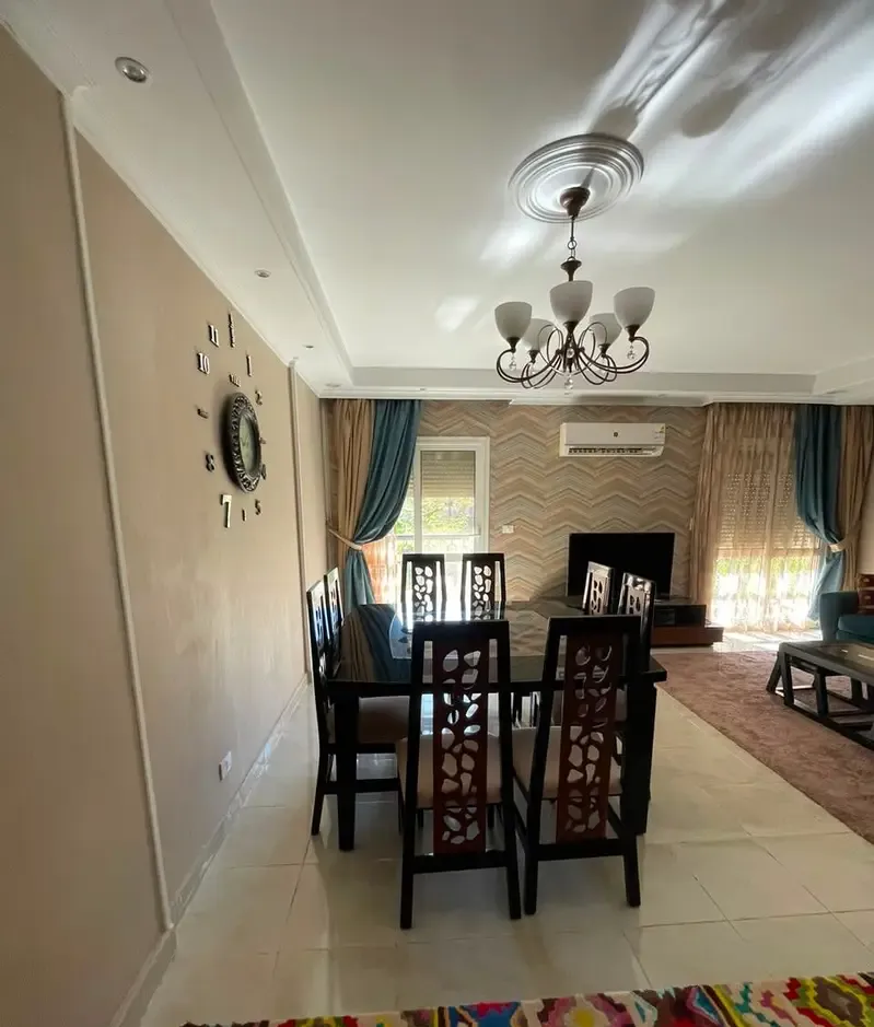 Furnished apartment 139 sqm in Rehab Phase 7 next to the East Market