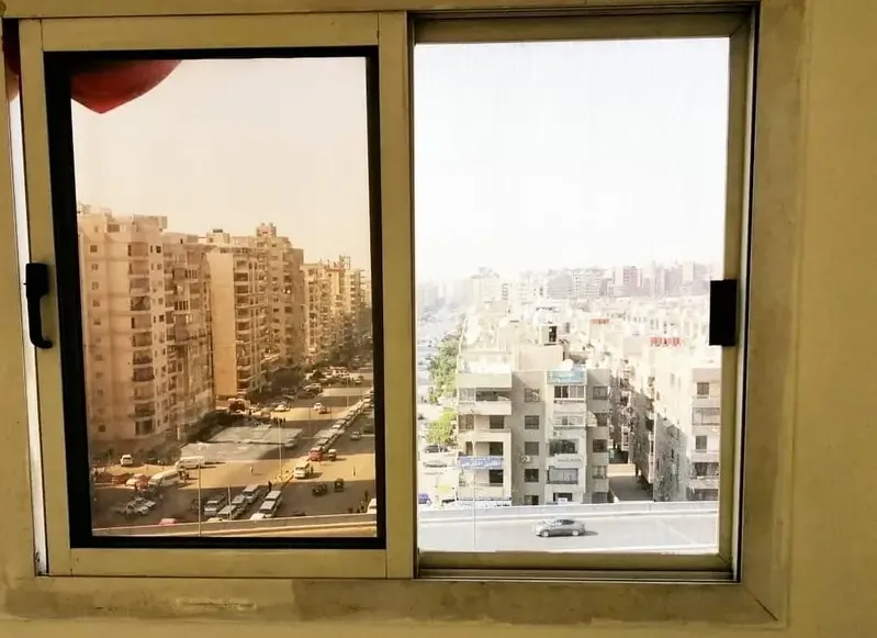 غرفة سنجل للايجار بشارع ذاكر حسين بالحي العاشر