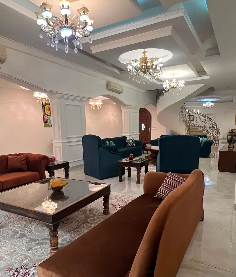Furnished duplex for rent, hotel-style, South of Academy