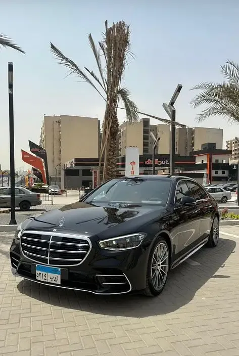 Mercedes for rent with driver in Cairo