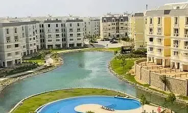 فيلا كورنر للإيجار في مونتن فيو هايد بارك